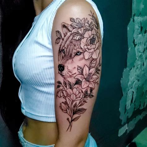 wolf tattoo meaning on girls.